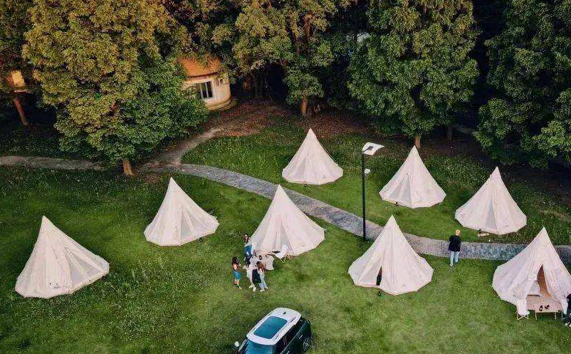 2021年疫情常態(tài)化階段，微度假引領旅游消費新潮流