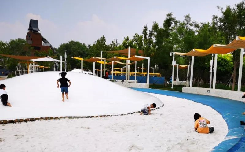 無(wú)動(dòng)力樂(lè)園成為各類(lèi)型業(yè)態(tài)和產(chǎn)業(yè)的引流和掘金利器之一