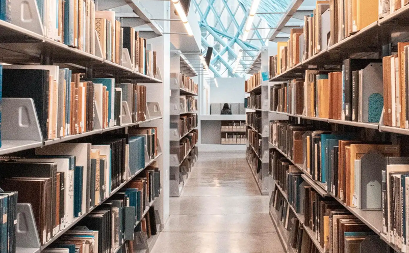 在文旅融合背景下，圖書館的創(chuàng)新發(fā)展契機也越來越顯著和突出