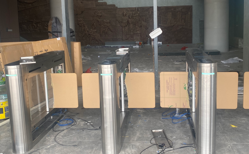 景區(qū)更換票務(wù)系統(tǒng)麻煩嗎？易景通專業(yè)實(shí)施團(tuán)隊(duì)承諾7天平滑上線